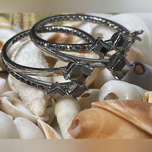 Karl Lagerfeld Hoop Earrings Black & silver NWT - Picture 7 of 10